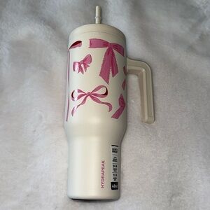 HYDRAPEAK Cream 40oz Voyager Tumbler with Pink Bows COQUETTE
